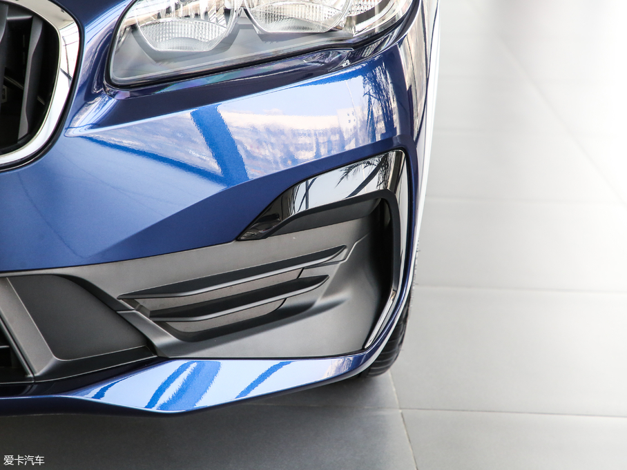 2018R2ϵ܇ 218i r