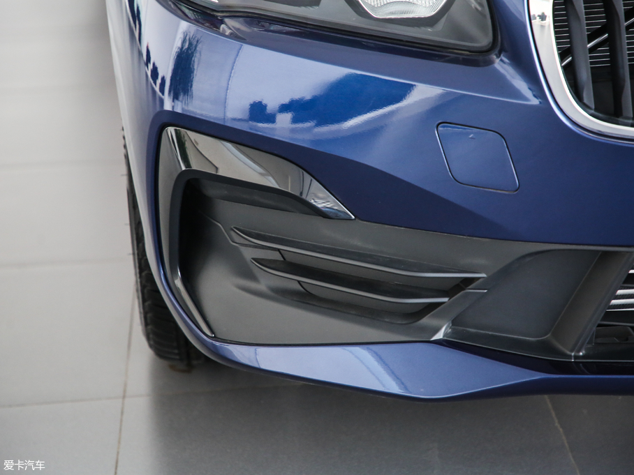 2018R2ϵ܇ 218i r