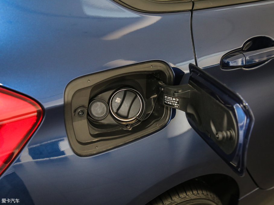 2018R2ϵ܇ 218i r