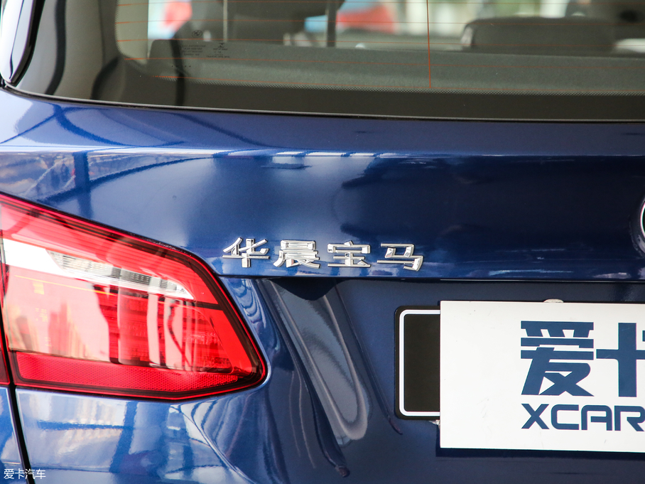 2018R2ϵ܇ 218i r