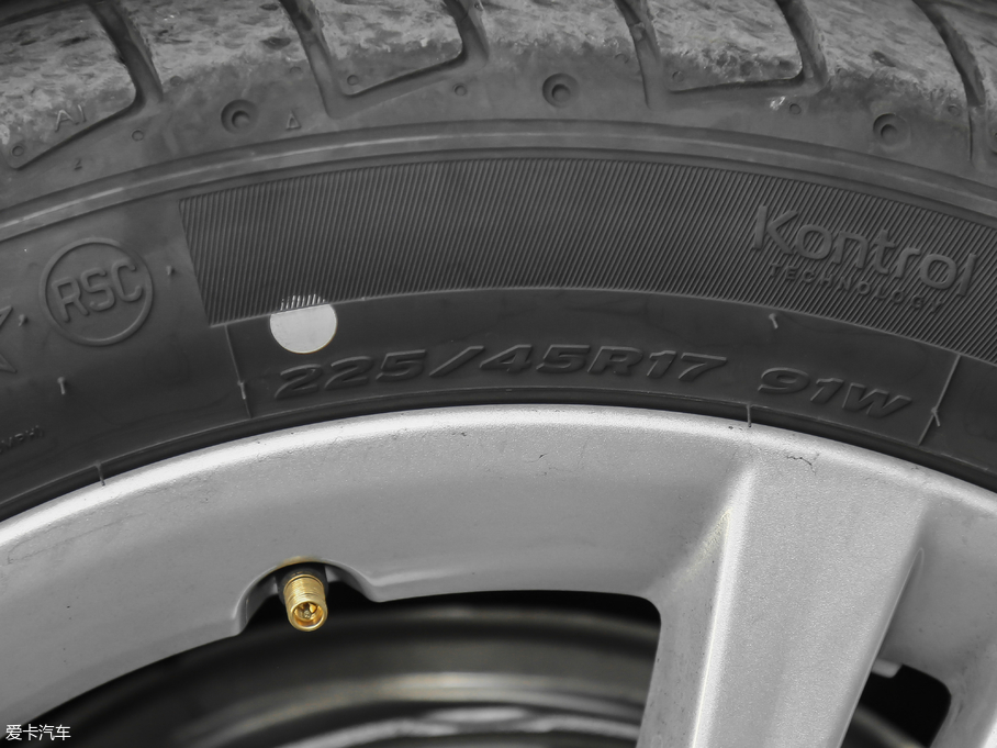 2018R1ϵ 118i OӋb