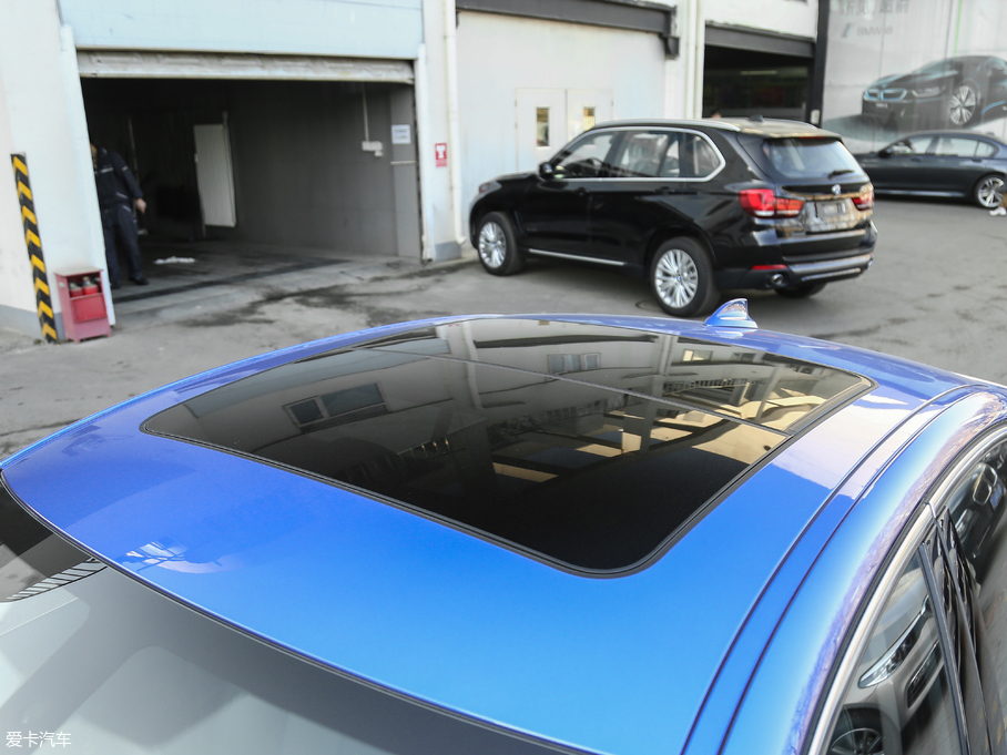 2018R1ϵ 118i OӋb