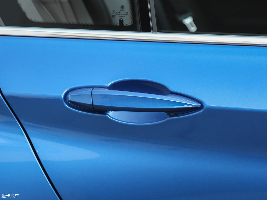 2018R1ϵ 118i OӋb