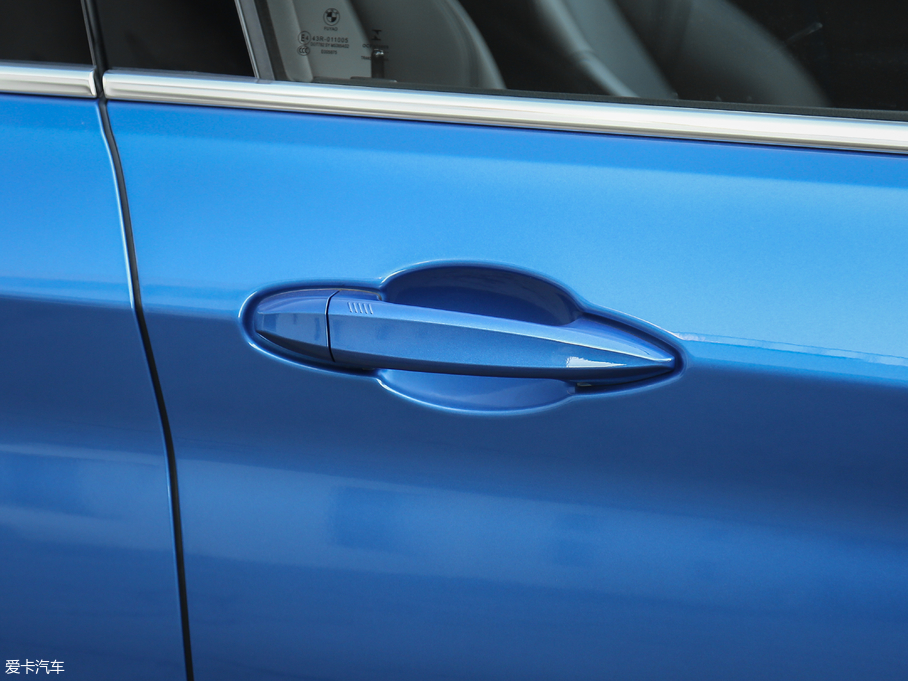 2018R1ϵ 118i OӋb