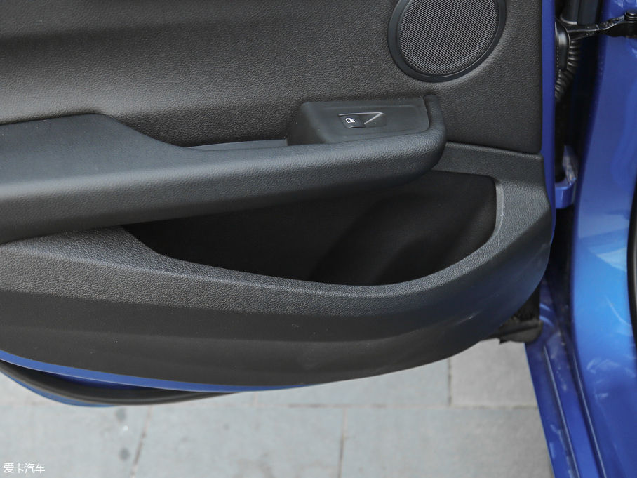 2018R1ϵ 118i OӋb