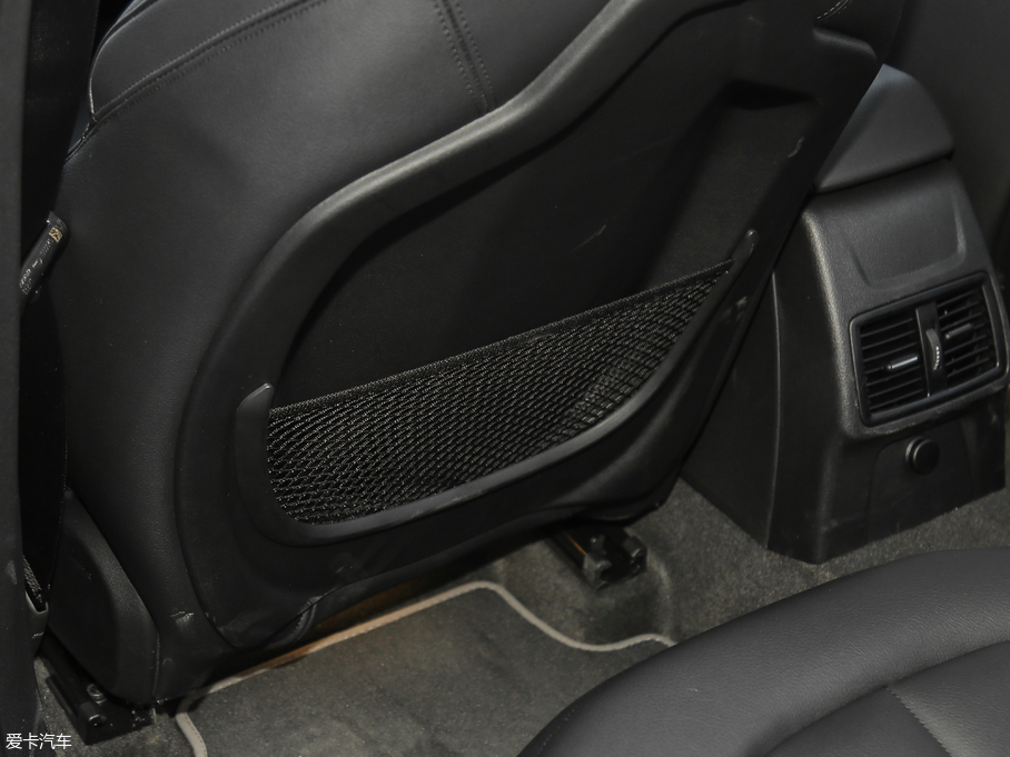 2018R1ϵ 118i OӋb