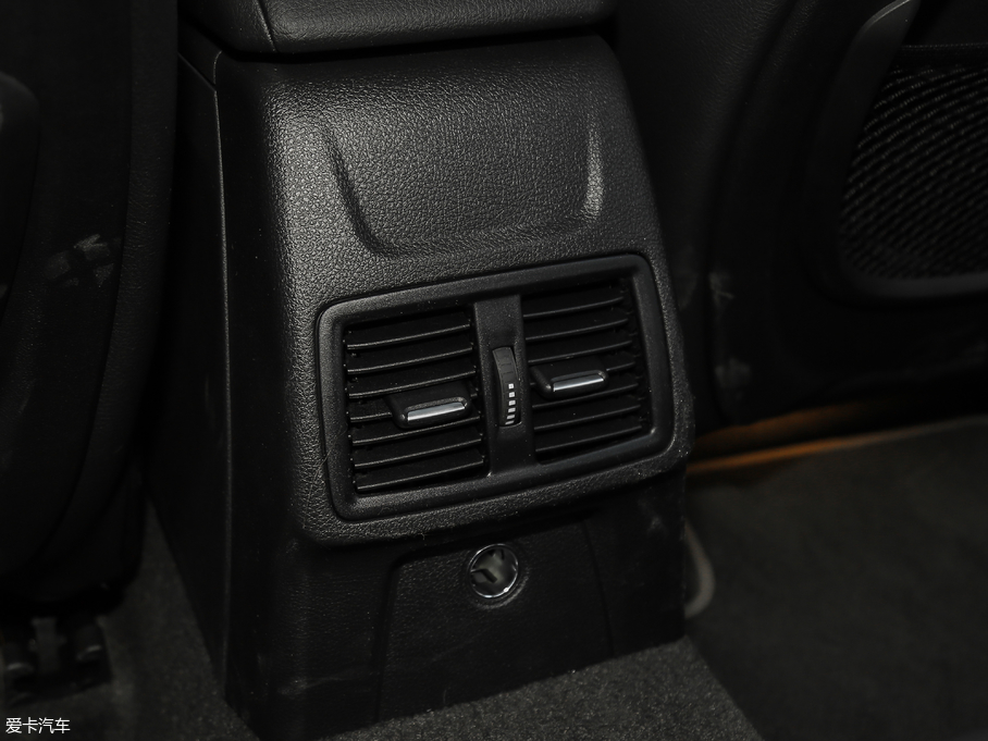 2018R1ϵ 118i O(sh)Ӌb