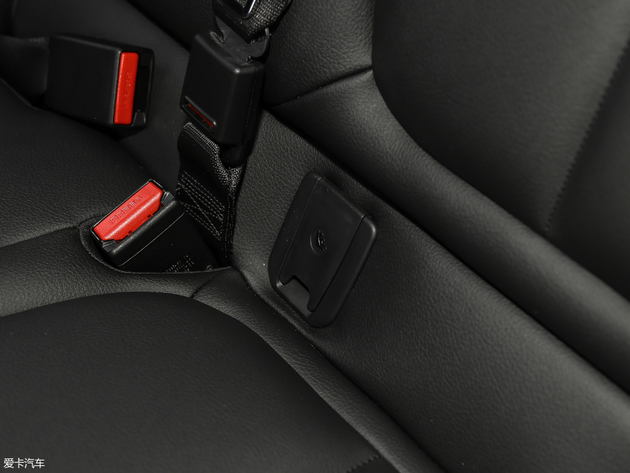 2018R1ϵ 118i OӋb