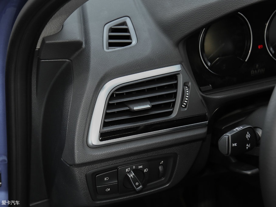 2018R1ϵ 118i OӋb