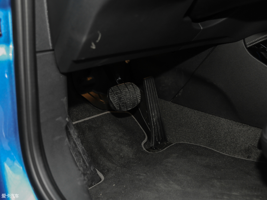 2018R1ϵ 118i OӋb