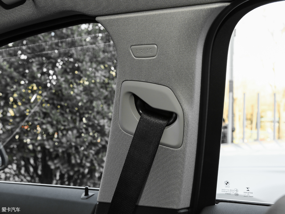 2018R1ϵ 118i OӋb