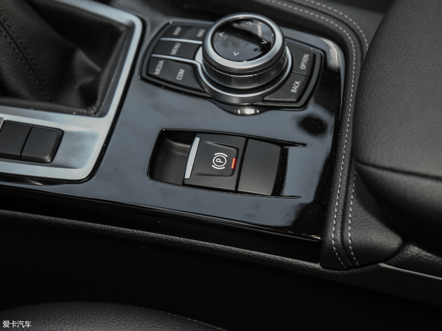 2018R1ϵ 118i OӋb