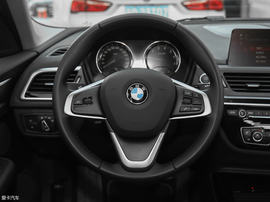 2018R1ϵ 118i OӋb