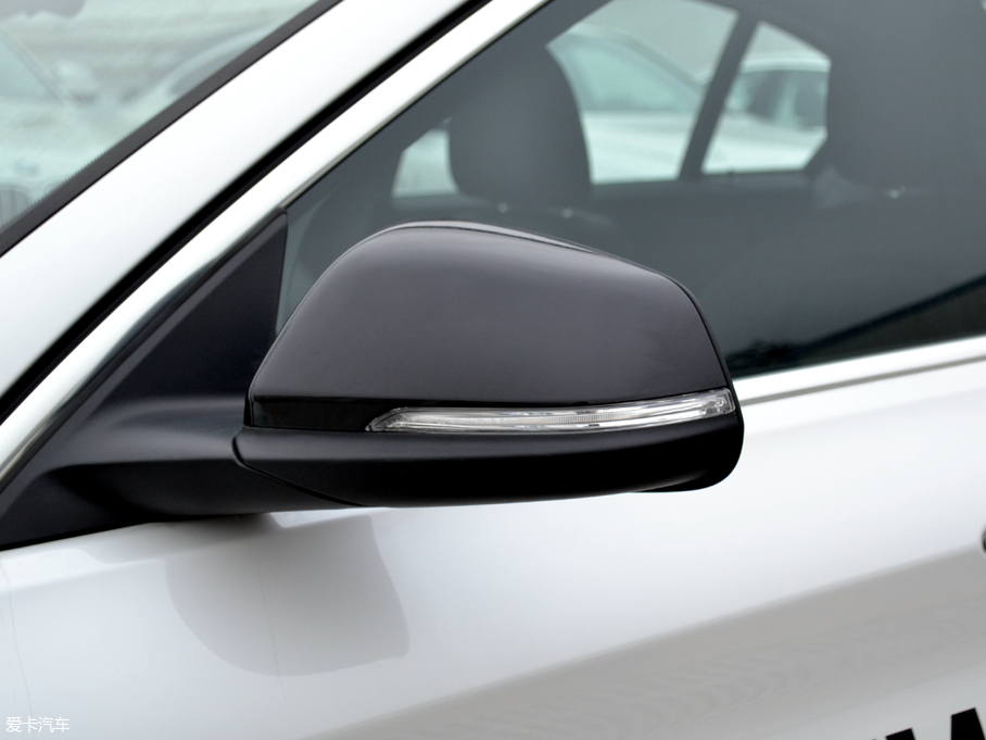 2018R1ϵ 118i OӋb