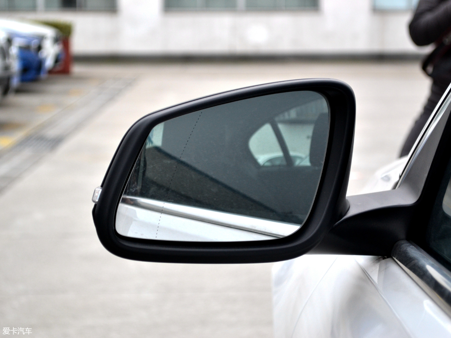 2018R1ϵ 118i O(sh)Ӌb