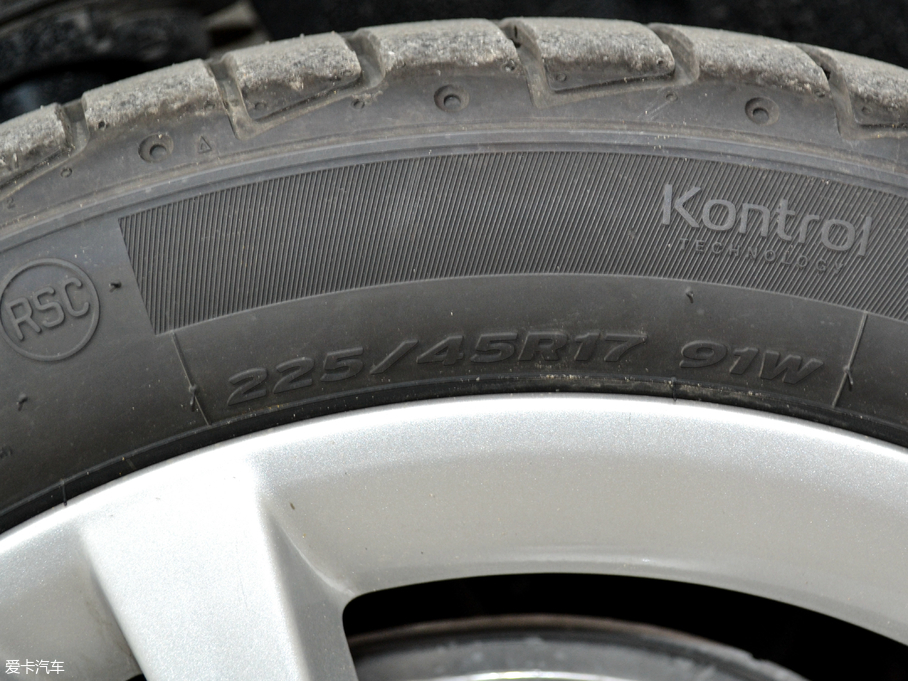 2018R1ϵ 118i OӋb