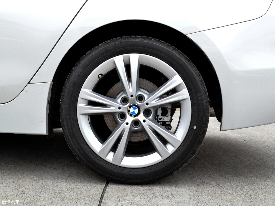 2018R1ϵ 118i OӋb