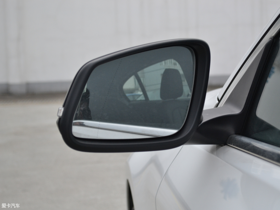 2018R1ϵ 118i OӋb