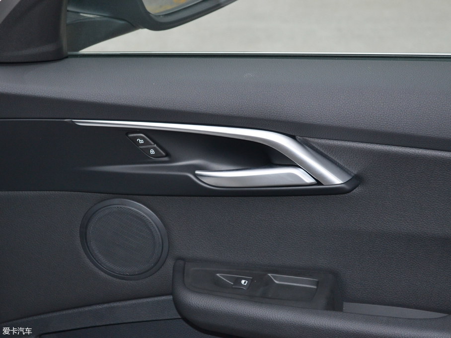 2018R1ϵ 118i O(sh)Ӌb