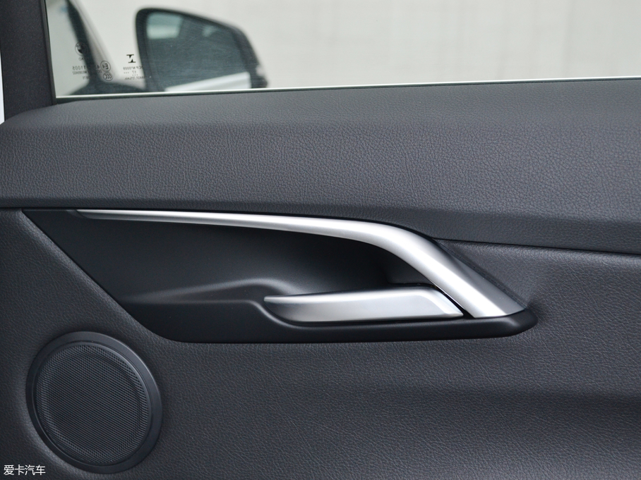 2018R1ϵ 118i OӋb