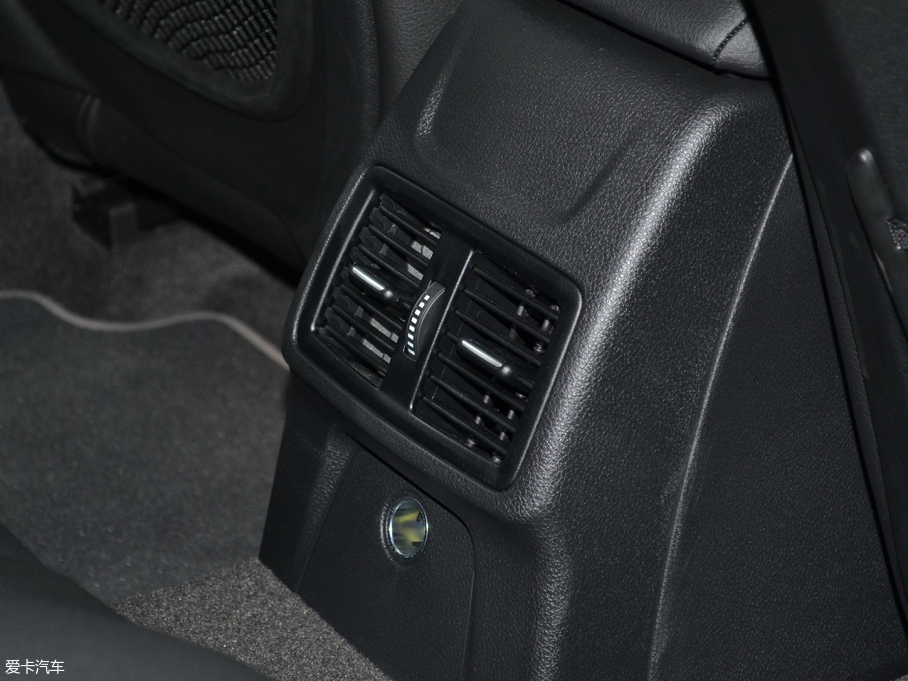 2018R1ϵ 118i OӋb