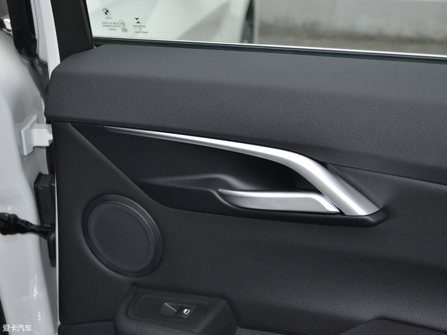 2018R1ϵ 118i OӋb