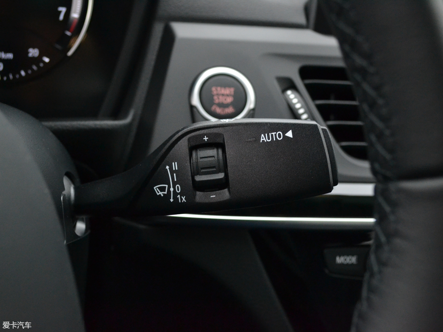 2018R1ϵ 118i OӋb