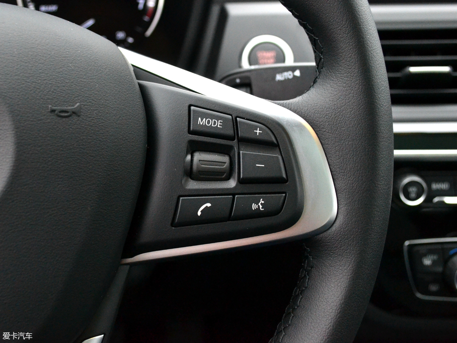 2018R1ϵ 118i OӋb