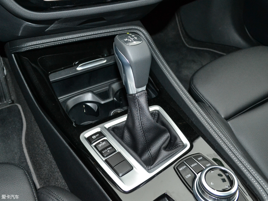 2018R1ϵ 118i OӋb