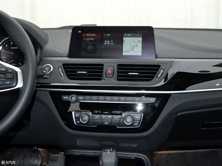 2018R1ϵ 118i OӋb