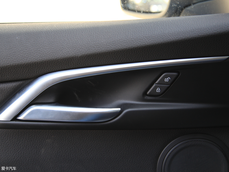 2018R1ϵ 120i OӋb