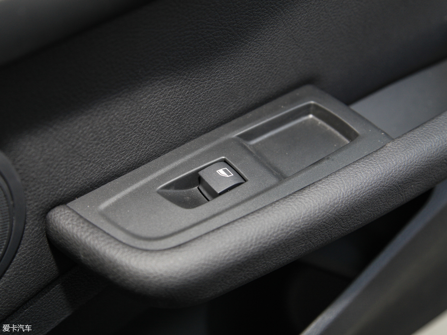 2018R1ϵ 120i OӋb