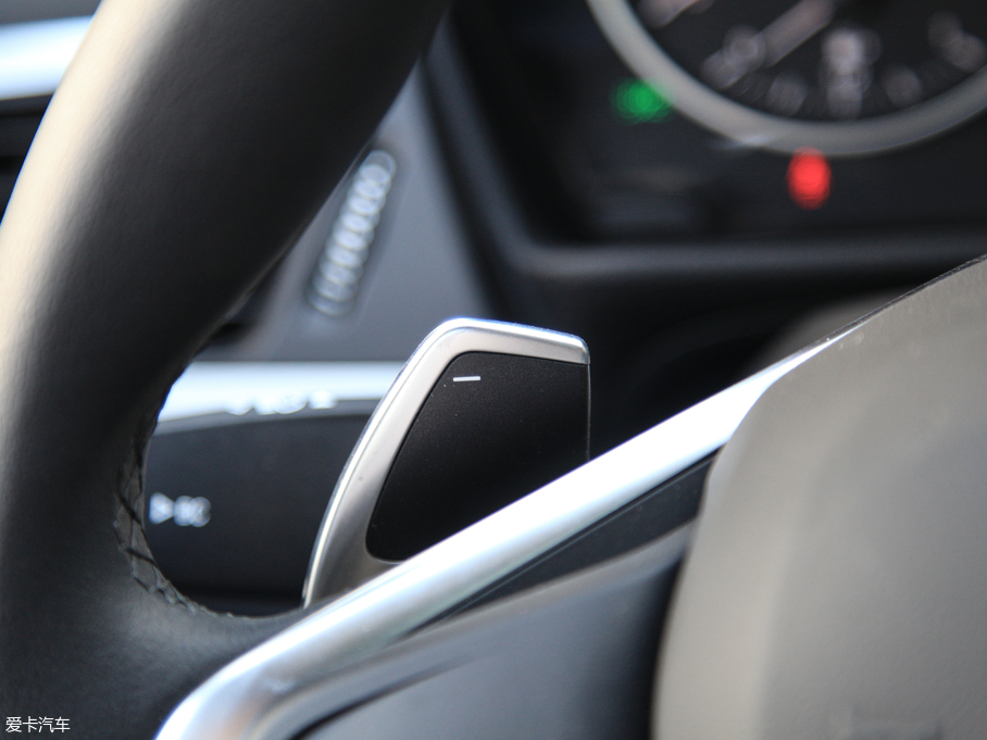 2018R1ϵ 120i OӋb