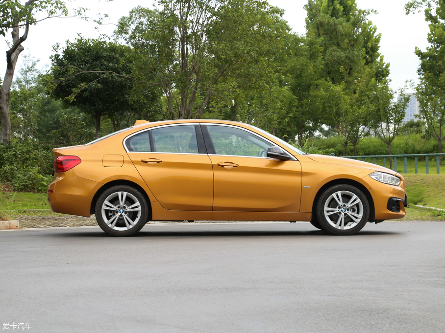 2018R1ϵ 118i OӋb