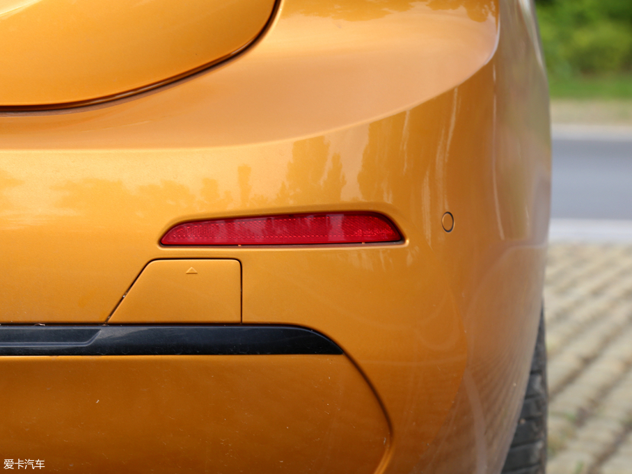 2018R1ϵ 118i OӋb