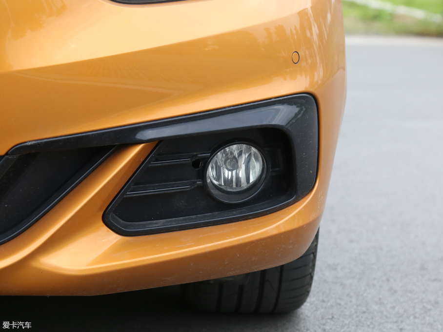 2018R1ϵ 118i OӋb