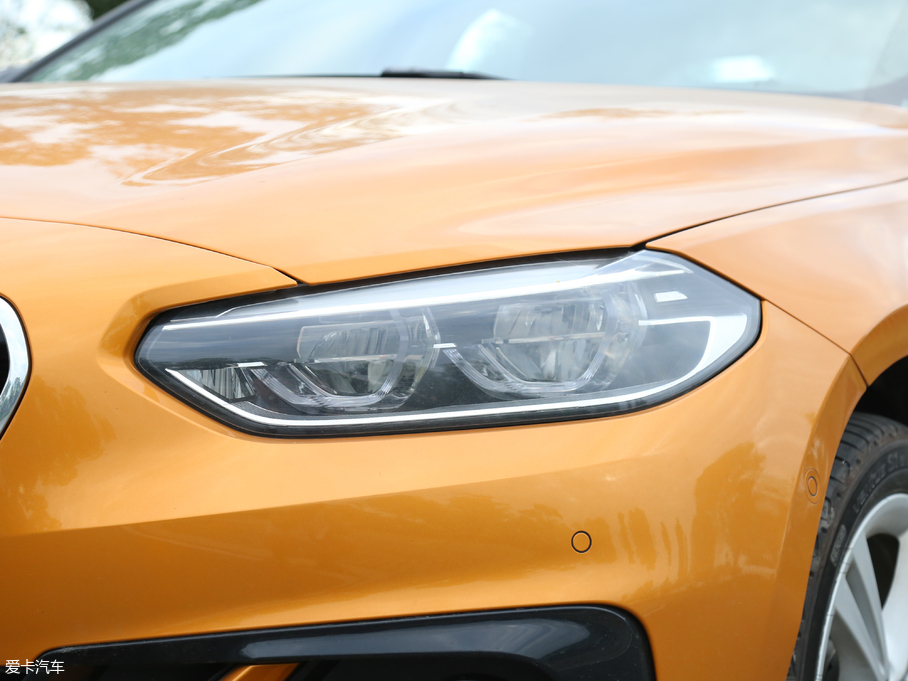 2018R1ϵ 118i OӋb