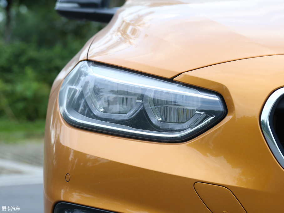 2018R1ϵ 118i OӋb