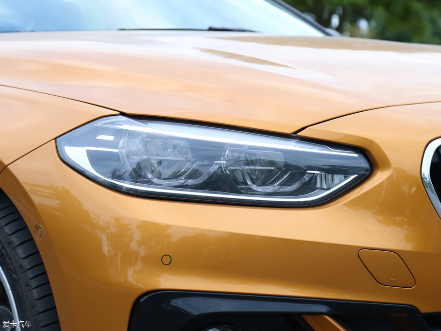 2018R1ϵ 118i OӋb