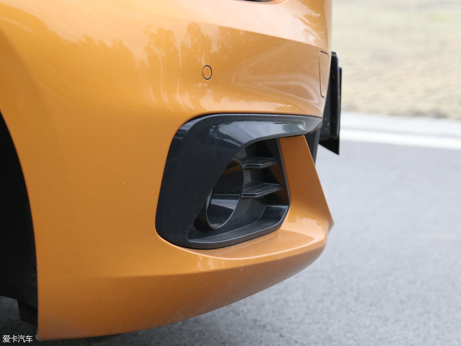 2018R1ϵ 118i OӋb