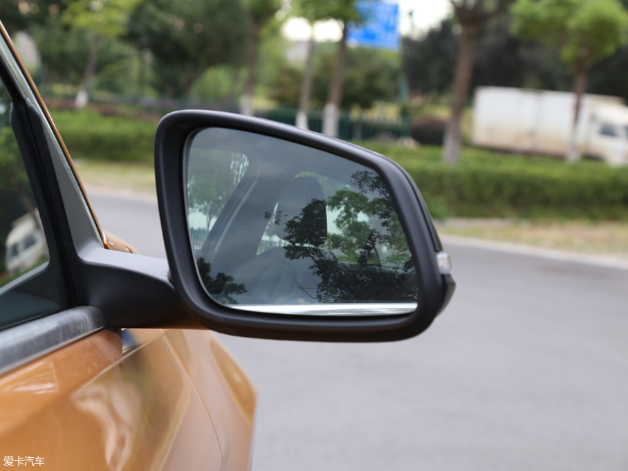 2018R1ϵ 118i OӋb