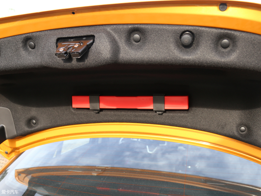 2018R1ϵ 118i OӋb