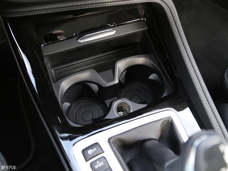 2018R1ϵ 118i OӋb