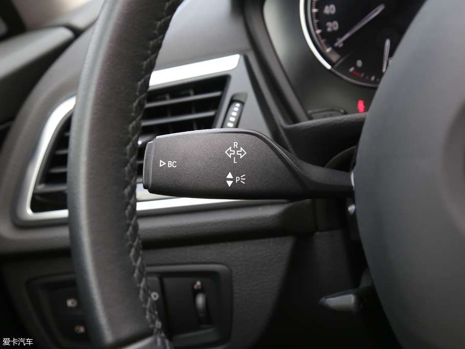 2018R1ϵ 118i OӋb