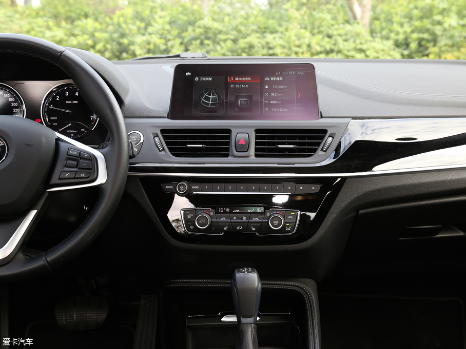 2018R1ϵ 118i OӋb