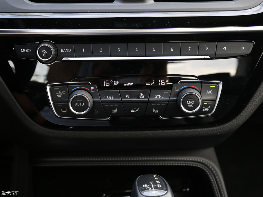 2018R1ϵ 118i OӋb