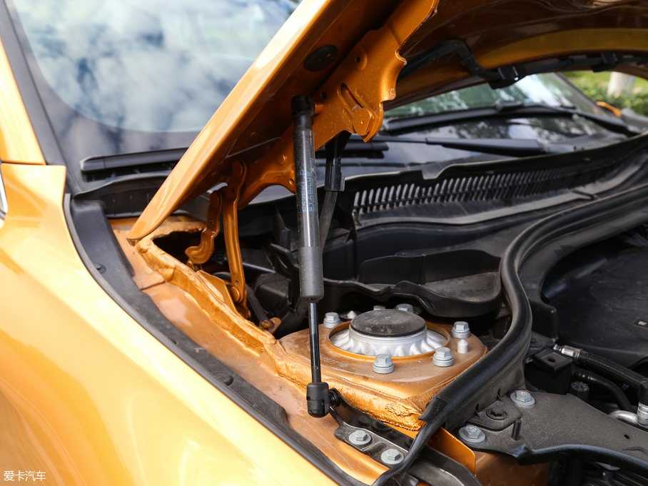 2018R1ϵ 118i OӋb