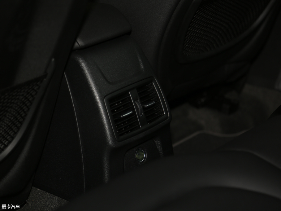 2018R1ϵ 120i OӋb