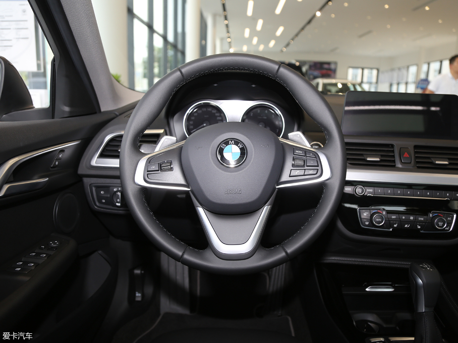 2018R1ϵ 120i OӋb