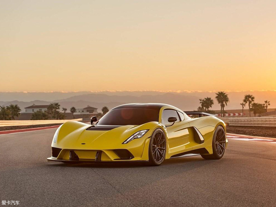 2017Venom F5 